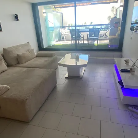 아파트 Front De A -vue & Terrasse 칸느